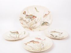 FOUR VINTAGE JOHNSON BROS ' FISH ' HAND PAINTED CERAMIC DINNER PLATES