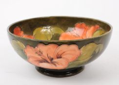 MOORCROFT POTTERY - VINTAGE HAND PAINTED CERAMIC ' HIBISCUS ' BOWL
