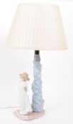 NAO - VINTAGE 1997 SPANISH PORCELAIN TABLE LAMP