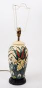 MOORCROFT POTTERY - HAND PAINTED CERAMIC BULLRUSH DESK LAMP LIGHT