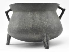 17TH CENTURY CAST BRONZE TRAVELLER'S CAULDRON