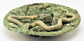 EARLY 20TH CENTURY PORTUGUESE PALISSY MAJOLICA CHARGER