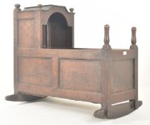 17TH CENTURY ENGLISH COUNTRY OAK CARVED OAK CRIB BED