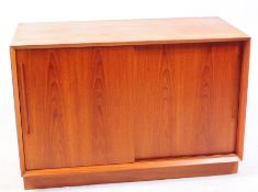 DANISH MODERN DESIGN - MID CENTURY SIDEBOARD CREDENZA