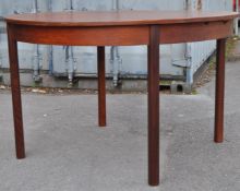BRITISH MODERN DESIGN - TEAK WOOD CIRCULAR DINING TABLE