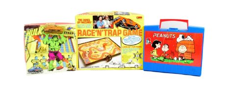 COLLECTION OF ASSORTED TV & FILM MEMORABILIA