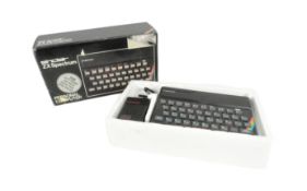 RETRO GAMING - VINTAGE SINCLAIR ZX SPECTRUM