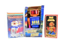 RETRO TOYS - X3 VINTAGE BATTERY POWERED ROBOTS