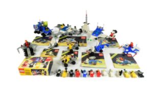 LEGO - COLLECTION OF VINTAGE LEGO LAND SPACE SETS