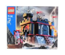 LEGO - FACTORY SEALED KNIGHTS KINGDOM DARK FORTRESS LANDING SET