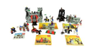 LEGO - COLLECTION OF VINTAGE LEGO KNIGHT SETS
