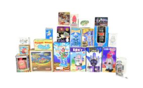 TINPLATE TOYS - COLLECTION OF ASSORTED WIND-UP ROBOTS