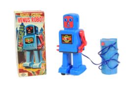 RETRO TOYS - 1960S JAPANESE KO VENUS ROBOT