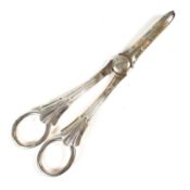 EDWARDIAN HALLMARKED SILVER PAIR OF GRAPE SCISSORS TBV