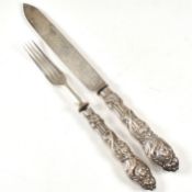 VICTORIAN HALLMARKED SILVER CASED SERVING KNIFE & FORK SET