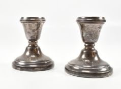 A PAIR OF 1970S HALLMARKED SILVER CANDLESTICKS