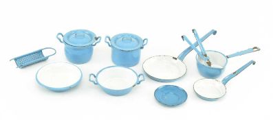COLLECTION OF MID CENTURY ENAMEL MINIATURE DOLLS HOUSE KITCHENWARE
