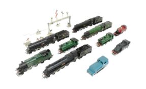MODEL RAILWAY - COLLECTION OF OO GAUGE LOCOMOTIVES