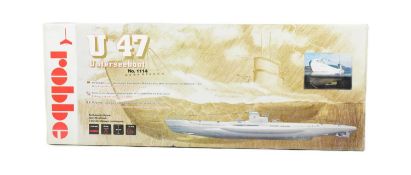 MODEL KITS - ROBBE 1/40 SCALE MODEL SUBMARINE