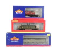 MODEL RAILWAY - X3 BOXED OO GAUGE MODEL RAILWAY ROLLING STOCK