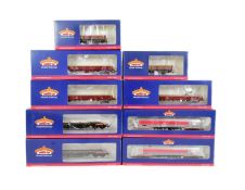 MODEL RAILWAY - BACHMANN OO GAUGE ROLLING STOCK