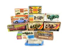 MODEL KITS - COLLECTION OF VINTAGE PLASTIC MODEL KITS