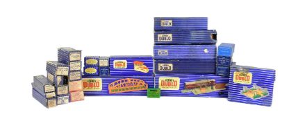 MODEL RAILWAY - VINTAGE HORNBY DUBLO ROLLING STOCK & ACCESSORIES