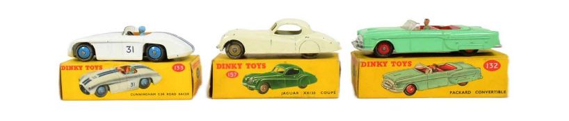 DIECAST - VINTAGE DINKY TOYS DIECAST MODEL CARS