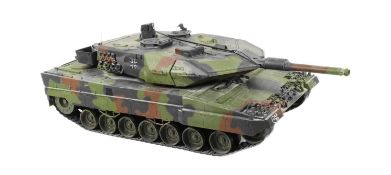 RC MODELS - HOBBY ENGINE MADE 1/16 SCALE ABRAMS CAMO TANK