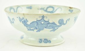 ROYAL WORCESTER - BLUE DRAGON - LATE 18TH CENTURY FOOTED BOWL
