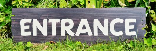 FORMER BRISTOL ZOO GARDENS - ORIGINAL 'ENTRANCE' ENCLOSURE SIGN