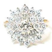 HALLMARKED 18CT GOLD & DIAMOND CLUSTER RING