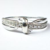 HALLMARKED 9CT GOLD & DIAMOND KNOT RING