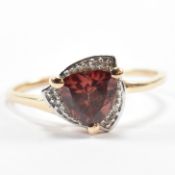 HALLMARKED 9CT GOLD ZIRCON & DIAMOND CLUSTER RING
