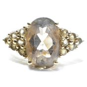 HALLMARKED 9CT GOLD & SMOKEY QUARTZ CLUSTER RING