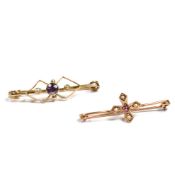 TWO EARLY 20TH CENTURY 9CT GOLD GEM SET BROOCH PINS