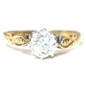 18CT GOLD & PLATINUM DIAMOND SOLITAIRE RING