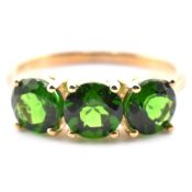 HALLMARKED 9CT GOLD & CHROME DIOPSIDE THREE STONE RING