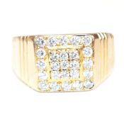 HALLMARKED 18CT GOLD & DIAMOND SIGNET RING