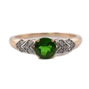 HALLMARKED 9CT GOLD DIOPSIDE & WHITE STONE RING