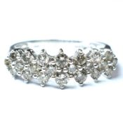 14CT WHITE GOLD & DIAMOND RING
