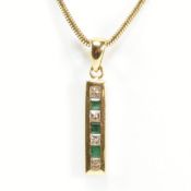 18CT GOLD EMERALD & DIAMOND PENDANT NECKLACE