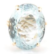14CT GOLD & AQUAMARINE RING