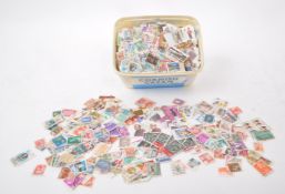 COLLECTION OF KILOWARE POSTAGE STAMPS