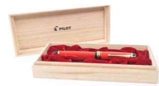 PILOT - CONTEMPORARY CUSTOM 845 URUSHI FOUNTAIN PEN