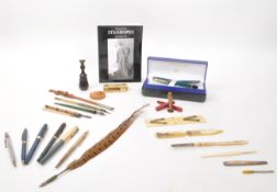 COLLECTION OF VINTAGE 20TH CENTURY PENS & ACCESSORIES