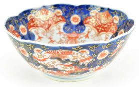19TH CENTURY MEIJI PERIOD IMARI LETTUCE RIM BOWL 日本明治 香兰社伊万里碗