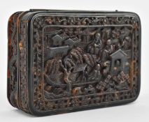 QING DYNASTY CARVED TORTOISESHELL 'FIGURAL' SNUFF BOX 清 玳瑁雕人物故事鼻烟盒