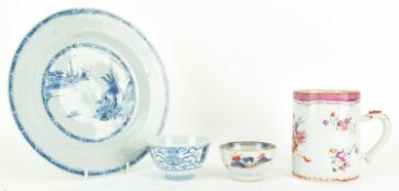 COLLECTION OF FOUR QING DYNASTY PORCELAIN PIECES 清 粉彩青花陶瓷四件