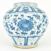 YUAN STYLE BLUE AND WHITE CERAMIC JAR 元 青花缠枝莲罐